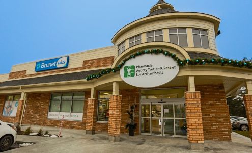 Brunet A. Trotier-Rivest, L. Archambault, pharm. prop. Affiliés Sainte-julienne