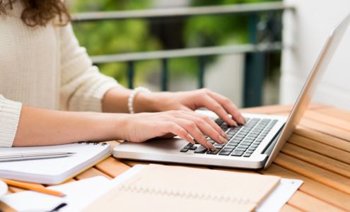 Courtier Prêt Hypothécaire Ste-Julie, Vicky Poulin HYPOTHECA