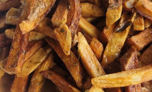 Hopper's Variety Kakabeka Falls