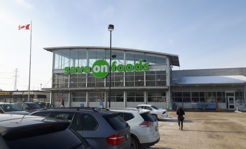 East Hill Shopping Centre