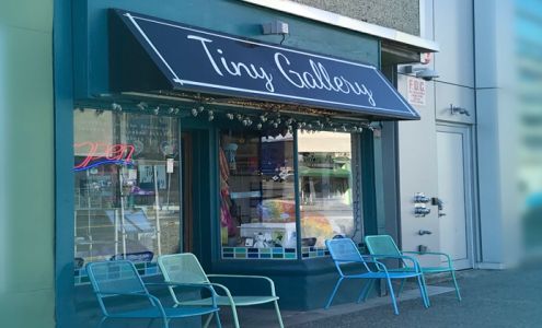 Tiny Gallery