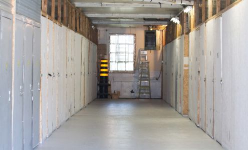 U-Store-It (Store it Yourself Inc.) | Temperature-controlled Storage North Bay