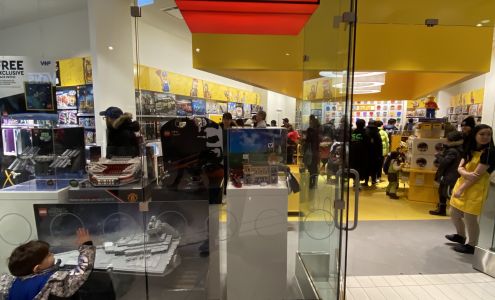 The LEGO® Store CF Rideau Centre