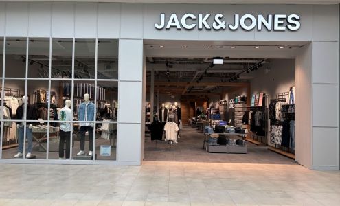 JACK & JONES