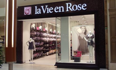 la Vie en Rose Centre Rockland Mount Royal