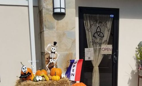 Sacred Moon Circle Apothecary Spring Grove