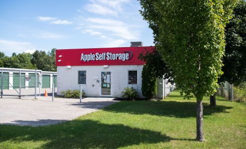 Apple Self Storage - Midland
