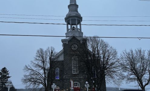 Église catholique Sainte-Angèle-de-Mérici Sainte-Angèle-de-Mérici