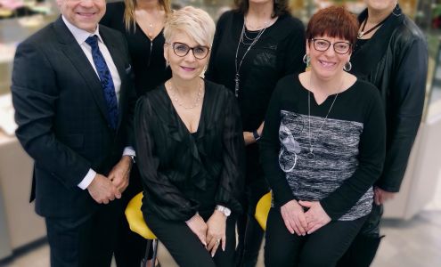 Clinique d'Optometrie de Hawkesbury Optometric Clinic 210 Main St E, Hawkesbury Ontario K6A 1A3