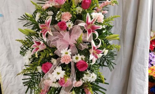 Bee-Tween Friendz 237 Main St, Chapmanville West Virginia 25508