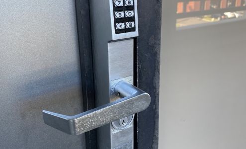 OC Locksmith 11611 Arroyo Ave, Santa Ana California 92705