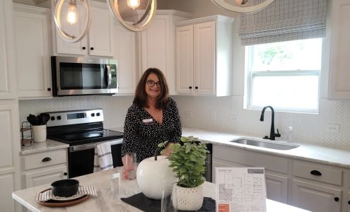 Rene Ramsaur- Berkshire Hathaway Homeservices Yost & Little Realty