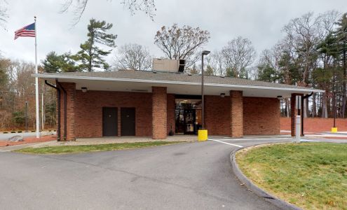 Bank of America (with Drive-thru ATM)