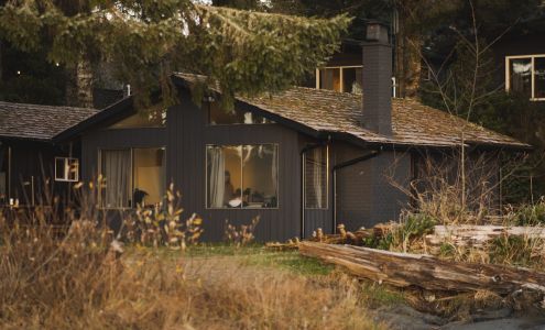 Mackenzie Beach Resort Tofino