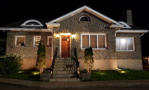 Stonehouse Motel & Restaurant