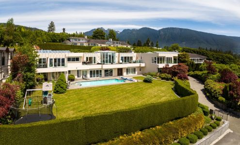 JIM CHEN - YVR International Realty