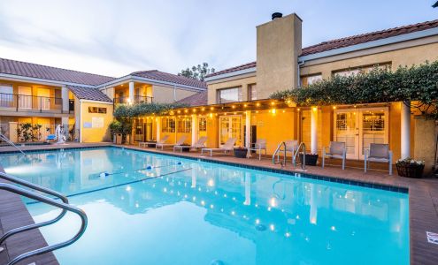 Best Western Plus Dixon Davis