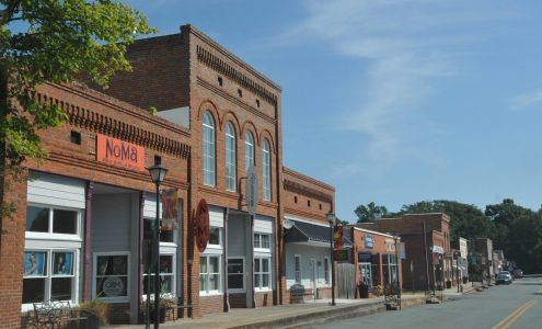 Grand Allure Home Group - RE/MAX Executive