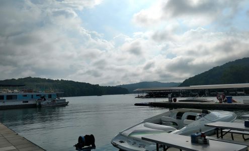 Stardust Marina Andersonville