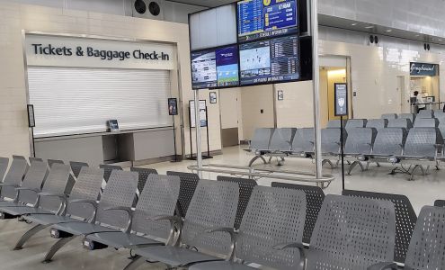 Greyhound: Bus Station