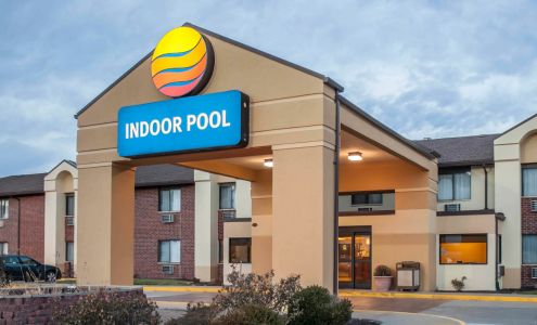 Quality Inn & Suites Boonville - Columbia