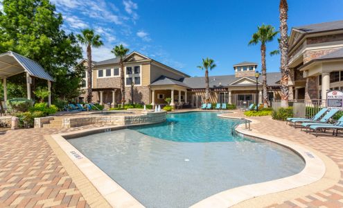 Las Brisas Apartments