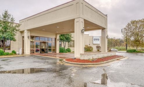 OYO Hotel Burlington South