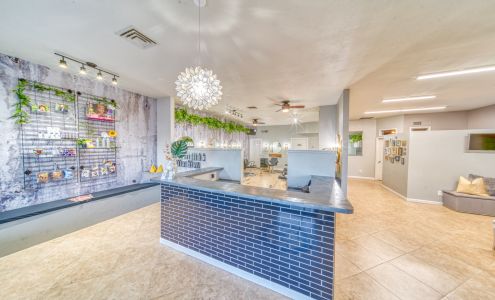 All Mix’d Up Beauty Lounge