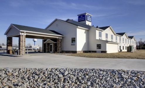 Cobblestone Hotel & Suites - Charlestown