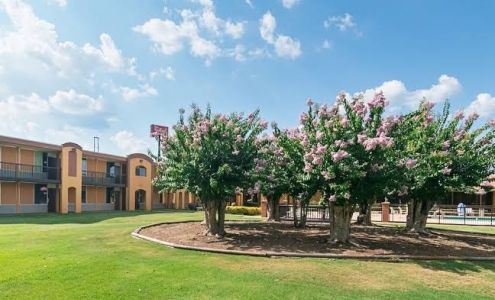 Red Roof Inn Forsyth
