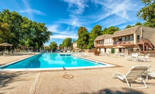 Woodhollow Apartments