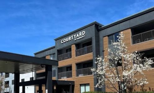 Courtyard Burlington Williston