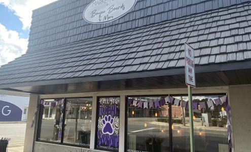 The Twisted Pelican Marketplace + Boujee Boards & More Hamburg