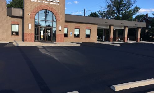 Chico's Sealing Driveways-Asphalt Driveway Seal & Striping Eminence