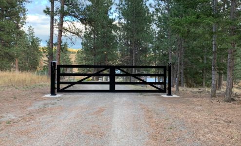Boundary Country Door & Gate 7649 16 St, Grand Forks British Columbia V0H 1H0