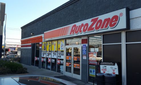 AutoZone Valley Glen