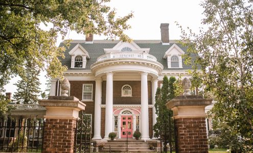 Merryweather Historic Hotel