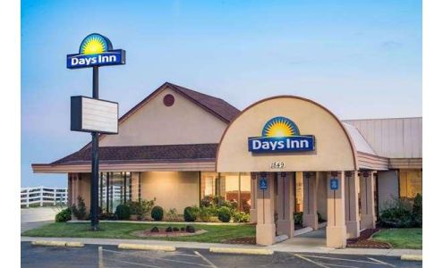 Days Inn by Wyndham Grove City Columbus South