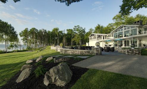 The Edge Lincolnville