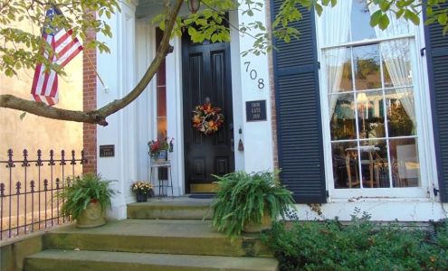 Iron Gate Inn Bed & Breakfast