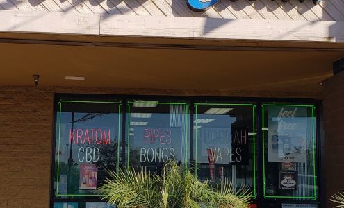 White Cloud Smoke Shop