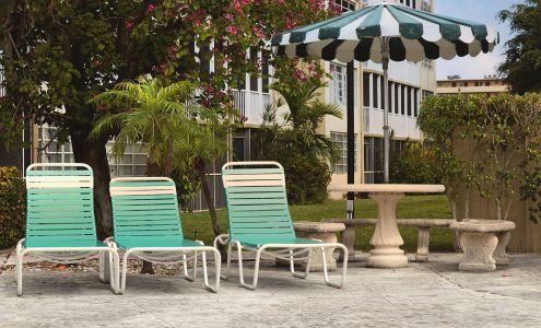 Rolling Green Condominium