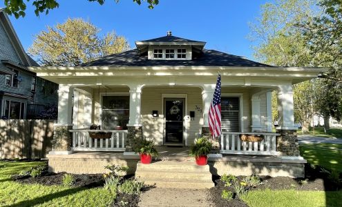 Re/Max Select Realty 321 S Monticello St, Winamac Indiana 46996