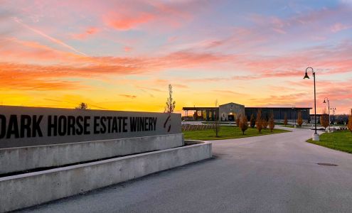 Dark Horse Estate Winery Inc. Grand Bend