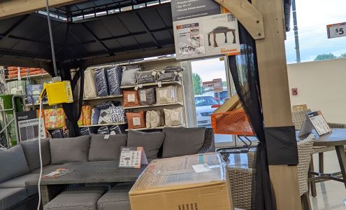 Thompson Hills Shopping Center