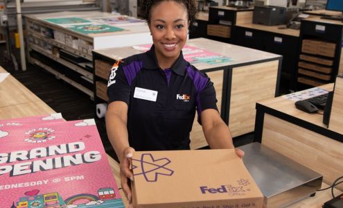 FedEx Drop Box