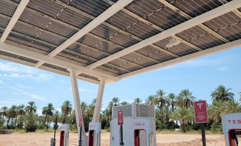 Tesla Supercharger Dateland