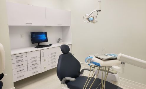 North Toronto Dental Centre - Dr. Andrew Penuvchev