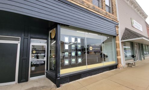 Realty ONE Group Black Diamond 111 N Mill St, Lake Mills Iowa 50450