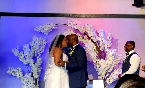 The Spotlight Center NE